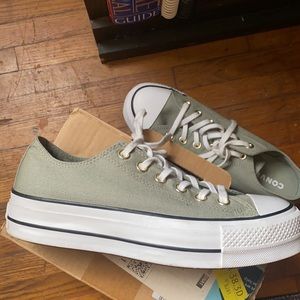 Women's Converse Chuck Taylor All Star Lift Seasonal Ox Sneaker